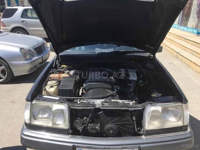 Mercedes E 220 1994, 270,000 km - 2.2 l - Bakı