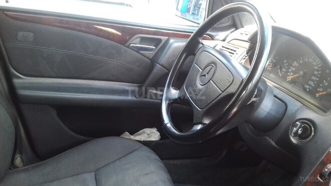 Mercedes E 230 1997, 276,345 km - 2.3 l - Bakı