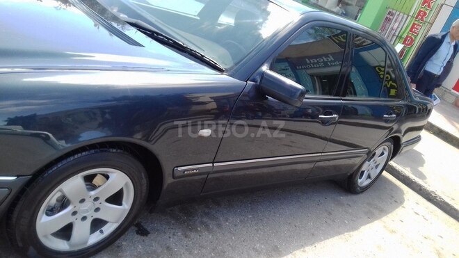 Mercedes E 230 1997, 276,345 km - 2.3 l - Bakı