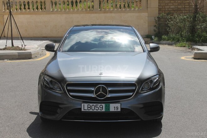 Mercedes E 250 2017, 13,335 km - 2.0 l - Bakı