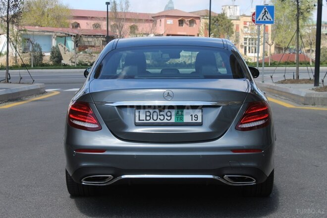 Mercedes E 250 2017, 13,335 km - 2.0 l - Bakı