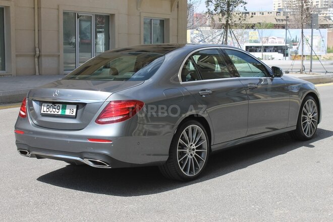 Mercedes E 250 2017, 13,335 km - 2.0 l - Bakı
