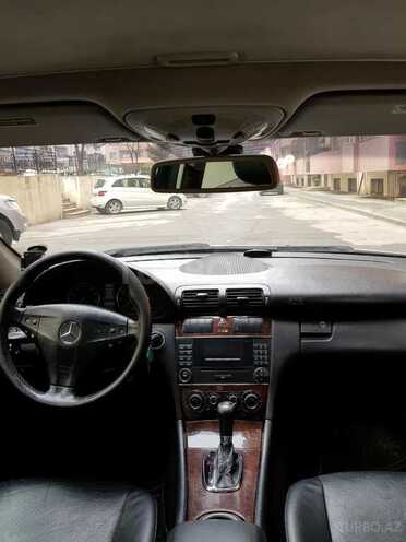 Mercedes C 240 2005, 260,000 km - 2.6 l - Bakı