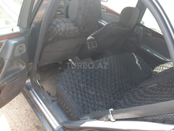 Mercedes E 230 1996, 258,000 km - 2.3 l - Bakı