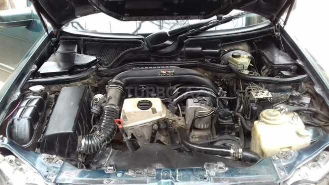 Mercedes E 220 1998, 287,102 km - 2.2 l - Bakı