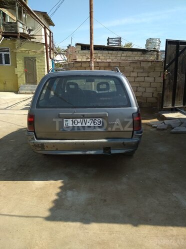 Opel Omega 1987, 280,125 km - 2.0 l - Bakı