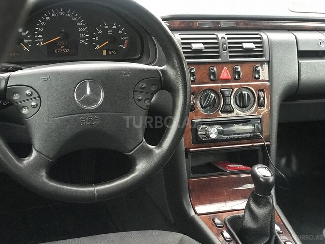 Mercedes E 200 2000, 285,000 km - 2.0 l - Sumqayıt