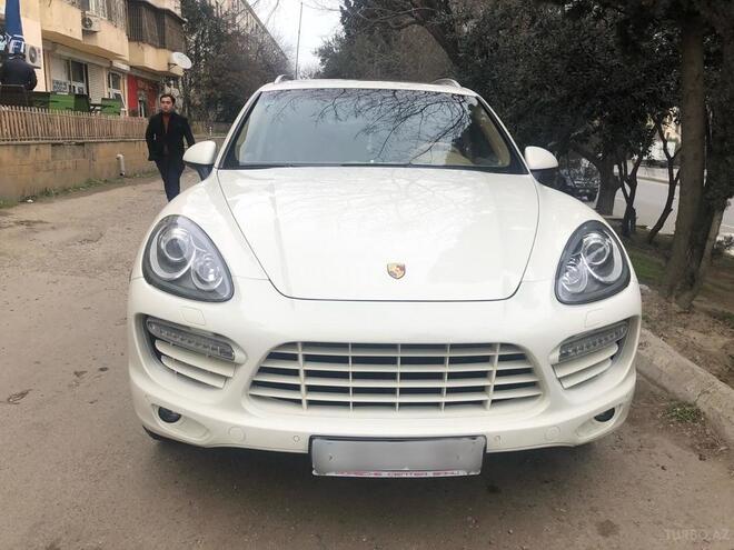 Porsche Cayenne Turbo S 2013, 95,600 km - 4.8 l - Bakı