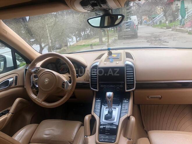 Porsche Cayenne Turbo S 2013, 95,600 km - 4.8 l - Bakı