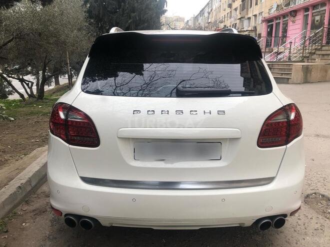 Porsche Cayenne Turbo S 2013, 95,600 km - 4.8 l - Bakı