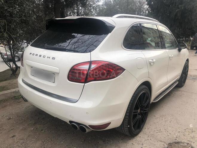 Porsche Cayenne Turbo S 2013, 95,600 km - 4.8 l - Bakı
