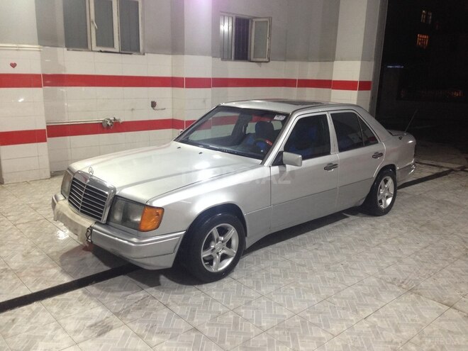 Mercedes E 200 1992, 354,646 km - 2.0 л - Bakı