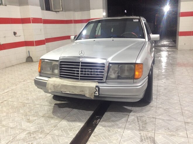 Mercedes E 200 1992, 354,646 km - 2.0 л - Bakı