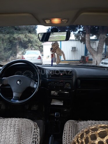 Opel Vectra 1994, 254,300 km - 2.0 л - Bakı