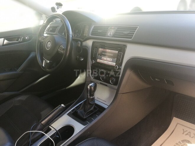 Volkswagen Passat 2013, 93,000 km - 2.5 l - Bakı