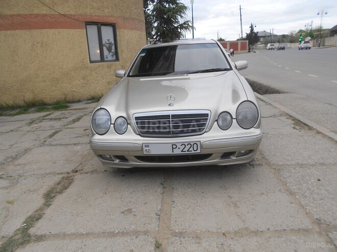 Mercedes E 220 1999, 120,000 km - 2.2 l - Masallı