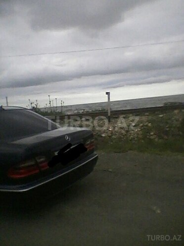 Mercedes E 220 2000, 315,000 km - 2.2 l - Bakı