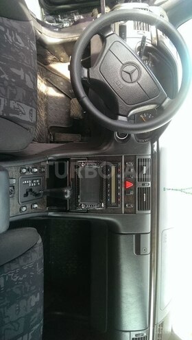 Mercedes E 240 1998, 355,000 km - 2.4 l - Oğuz