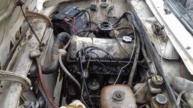 LADA (VAZ) 2106 1984, 1,300 km - 1.3 l - Bakı