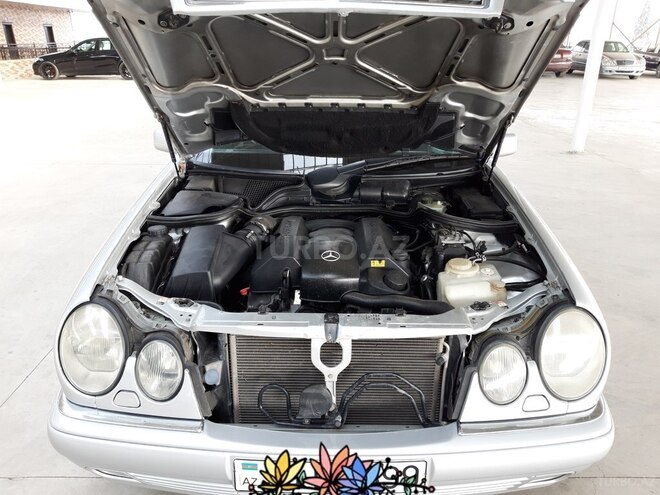 Mercedes E 240 1999, 185,211 km - 2.4 l - Gəncə