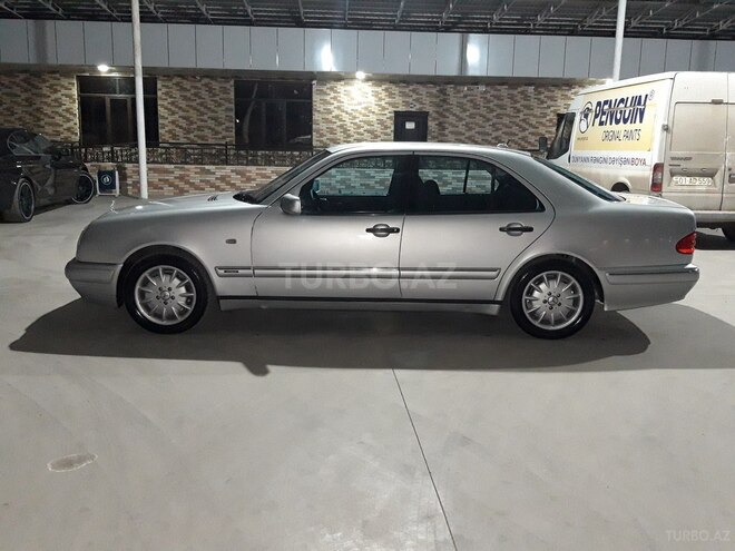 Mercedes E 240 1999, 185,211 km - 2.4 l - Gəncə