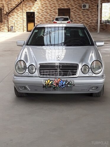 Mercedes E 240 1999, 185,211 km - 2.4 l - Gəncə