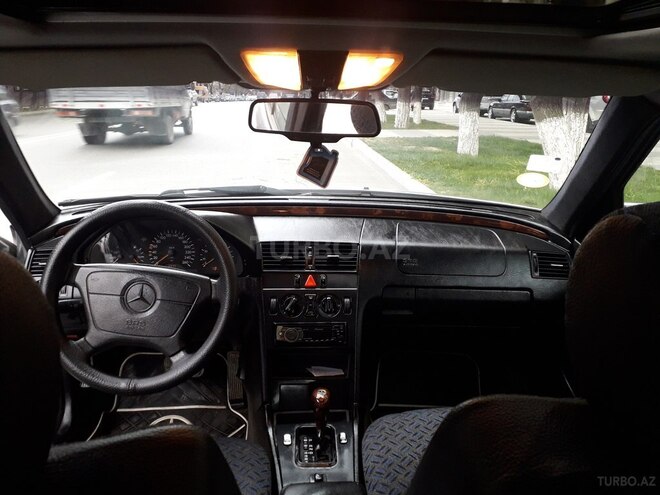 Mercedes C 230 1996, 300,000 km - 2.3 l - Sumqayıt
