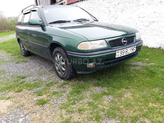 Opel Astra 1997, 326,500 km - 1.6 л - Qəbələ