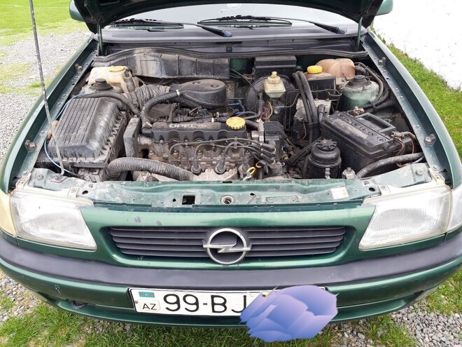 Opel Astra 1997, 326,500 km - 1.6 л - Qəbələ