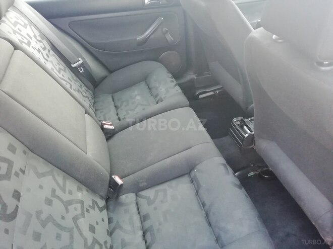 Volkswagen Golf 1998, 310,000 km - 1.4 l - Gəncə