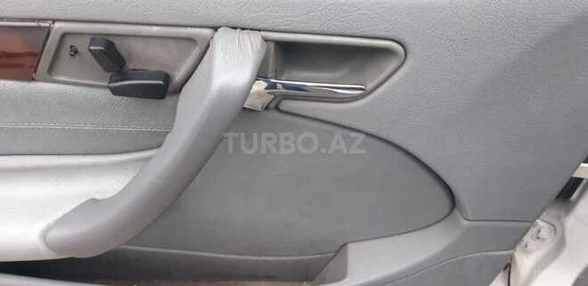 Mercedes C 230 2000, 190,000 km - 2.3 л - Bakı