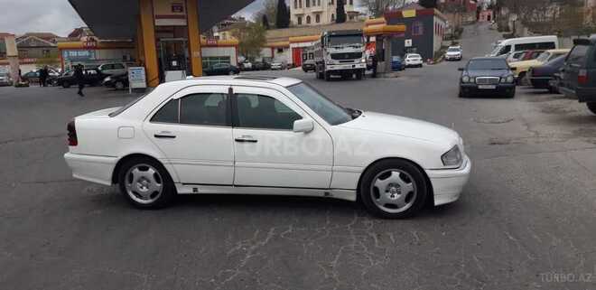 Mercedes C 230 2000, 190,000 km - 2.3 л - Bakı