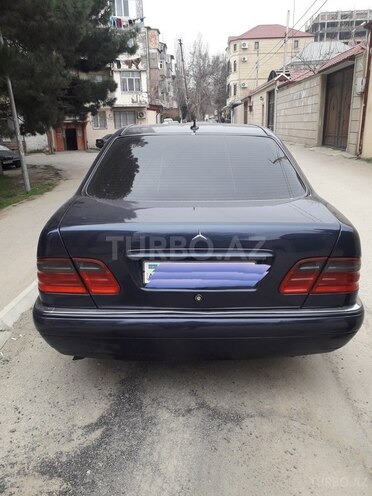 Mercedes E 230 1997, 283,000 km - 2.3 l - Bakı