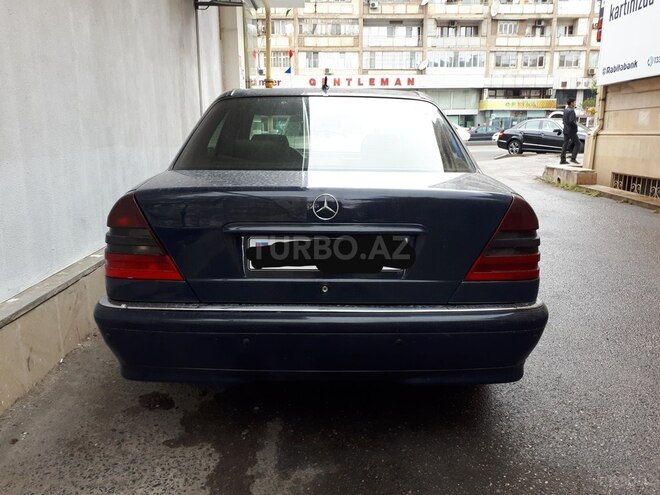 Mercedes C 240 1999, 230,000 km - 2.4 l - Bakı