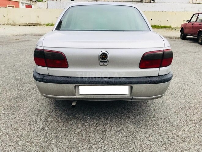 Opel Omega 1997, 265,410 km - 2.0 l - Sumqayıt