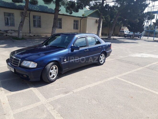Mercedes C 220 2000, 234,000 km - 2.2 l - Bakı