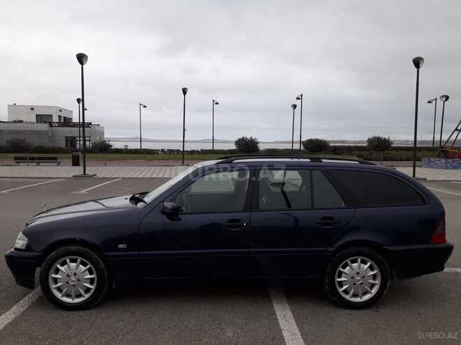 Mercedes C 220 1999, 137,000 km - 2.2 l - Bakı