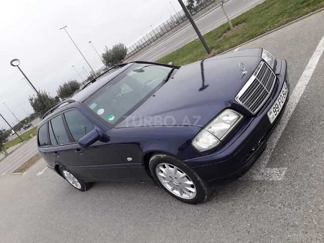 Mercedes C 220 1999, 137,000 km - 2.2 l - Bakı