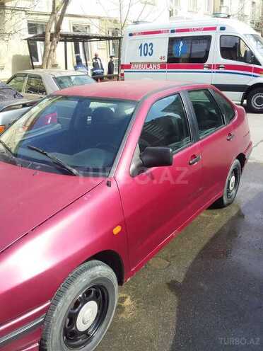 Volkswagen Polo 1985, 285,000 km - 0.2 l - Bakı