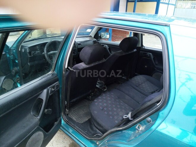 Volkswagen Golf 1994, 194,000 km - 1.6 l - Hacıqabul