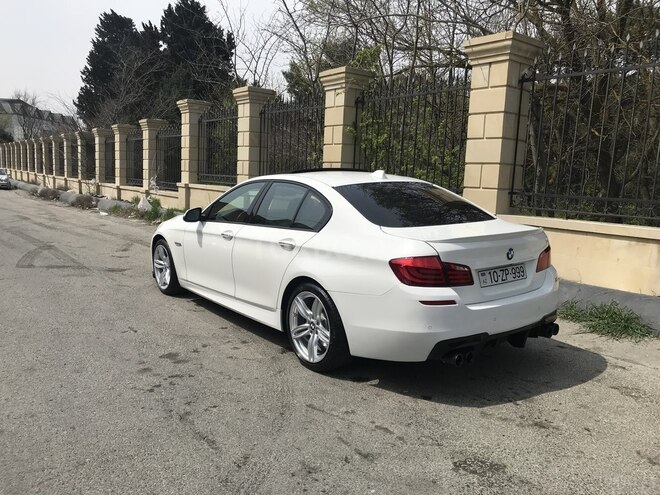 BMW 528 2014, 136,000 km - 2.0 л - Bakı