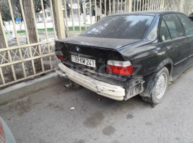 BMW 318 1991, 1,900,000 km - 1.8 l - Bakı