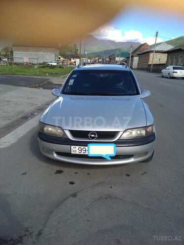 Opel Vectra 1998, 357,000 km - 1.8 l - Qax