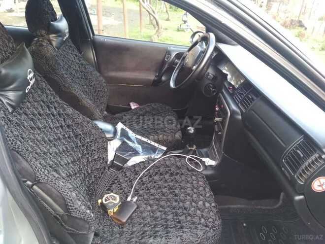 Opel Vectra 1998, 357,000 km - 1.8 l - Qax
