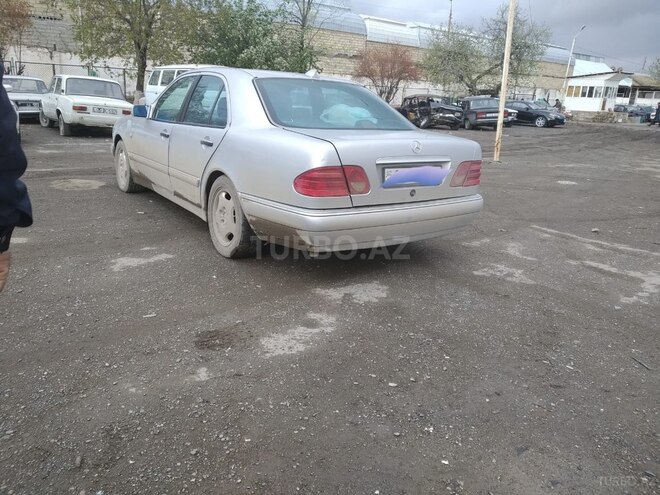 Mercedes E 200 1996, 390,000 km - 2.0 л - Gəncə