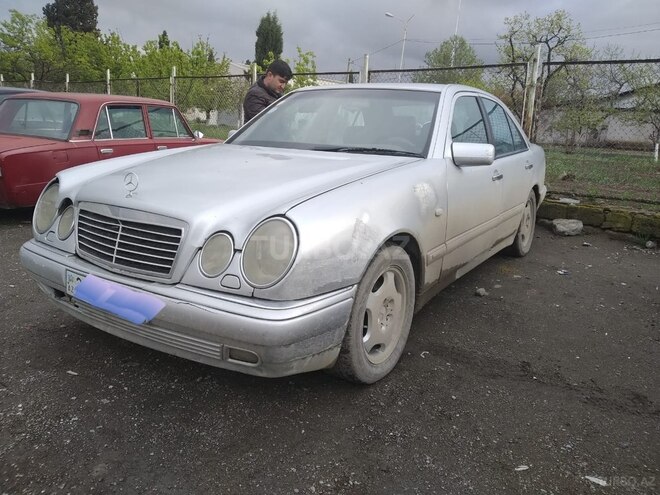Mercedes E 200 1996, 390,000 km - 2.0 л - Gəncə