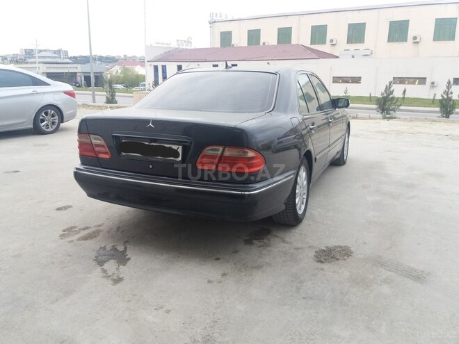 Mercedes E 260 2000, 231,000 km - 2.6 l - Bakı