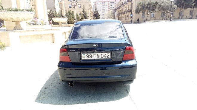Opel Vectra 2001, 256,000 km - 1.8 л - Bakı