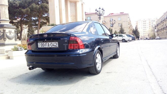 Opel Vectra 2001, 256,000 km - 1.8 л - Bakı