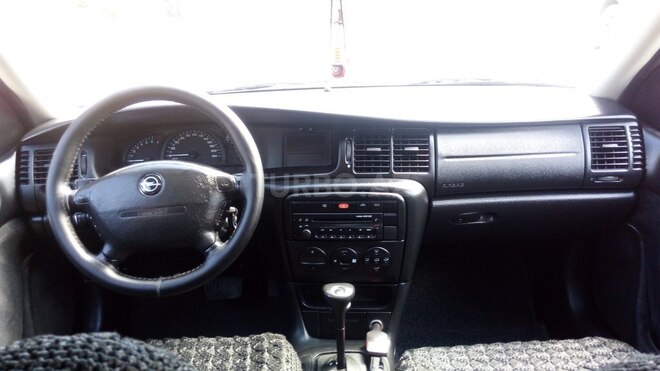 Opel Vectra 2001, 256,000 km - 1.8 л - Bakı